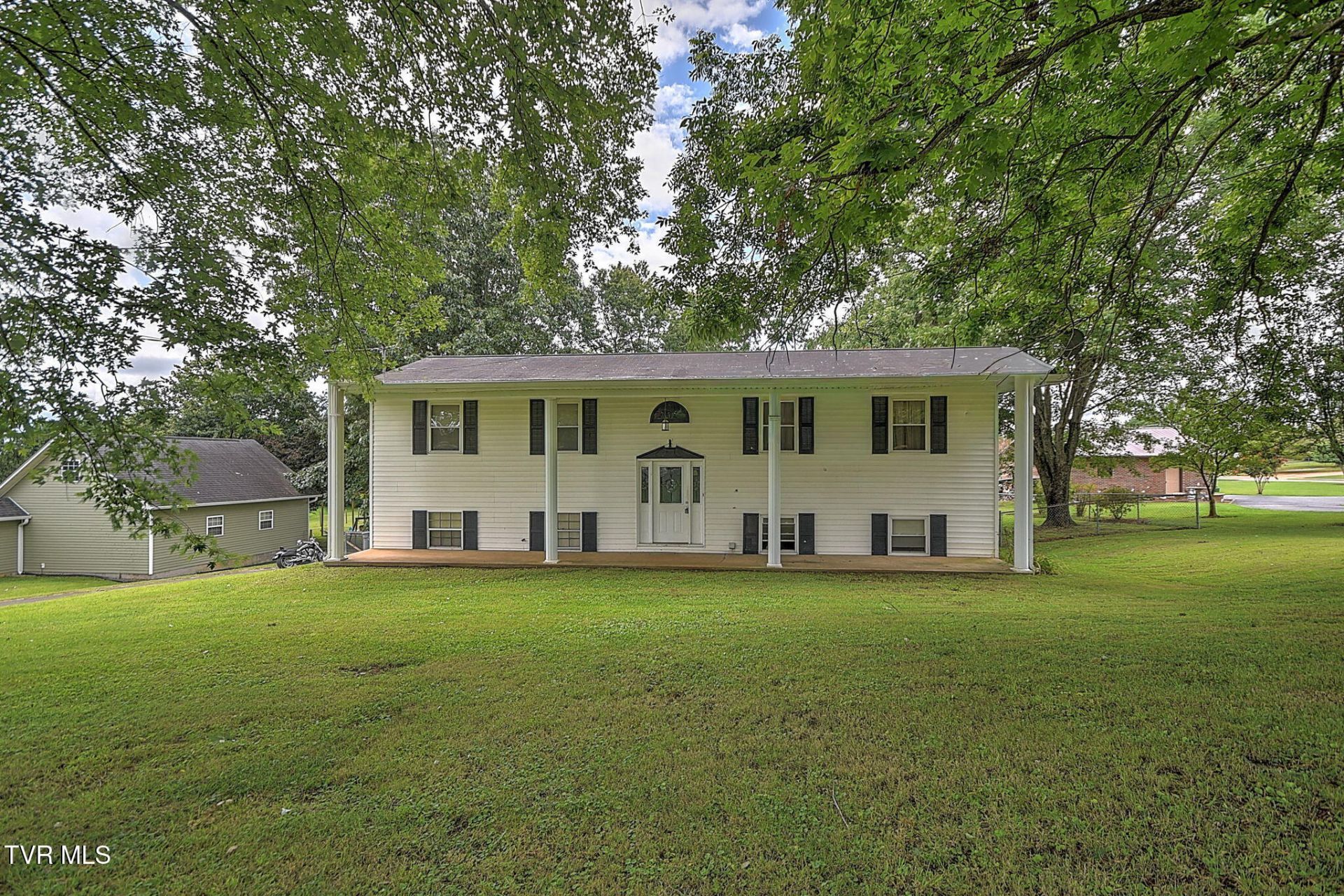 1560 Erwin Highway, Greeneville, TN 37745 Main Photo