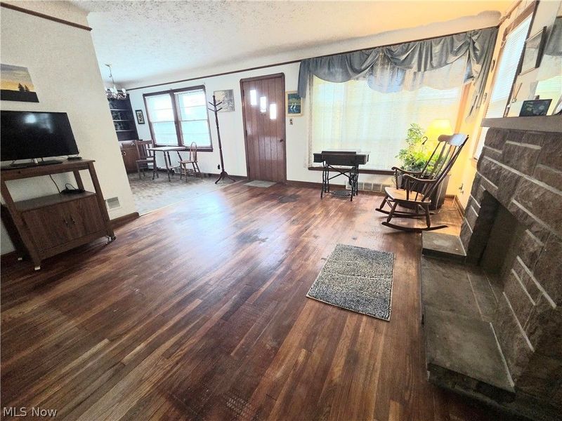 6040 W 54th Street, Parma, OH 44129 Photo 23