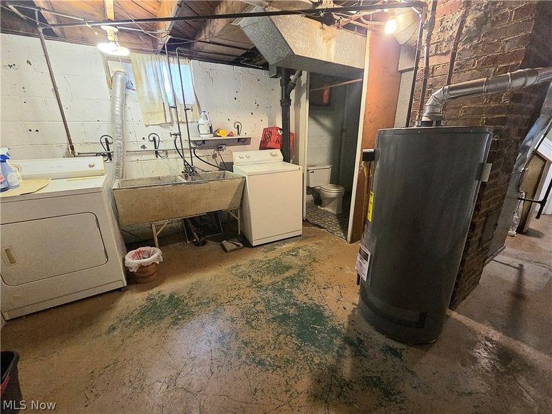 6040 W 54th Street, Parma, OH 44129 Photo 32
