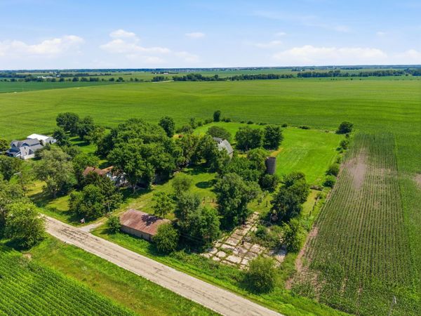 368 W 11000N Road , Manteno, IL 60950