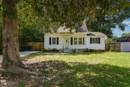 1709 D Avenue photo 4