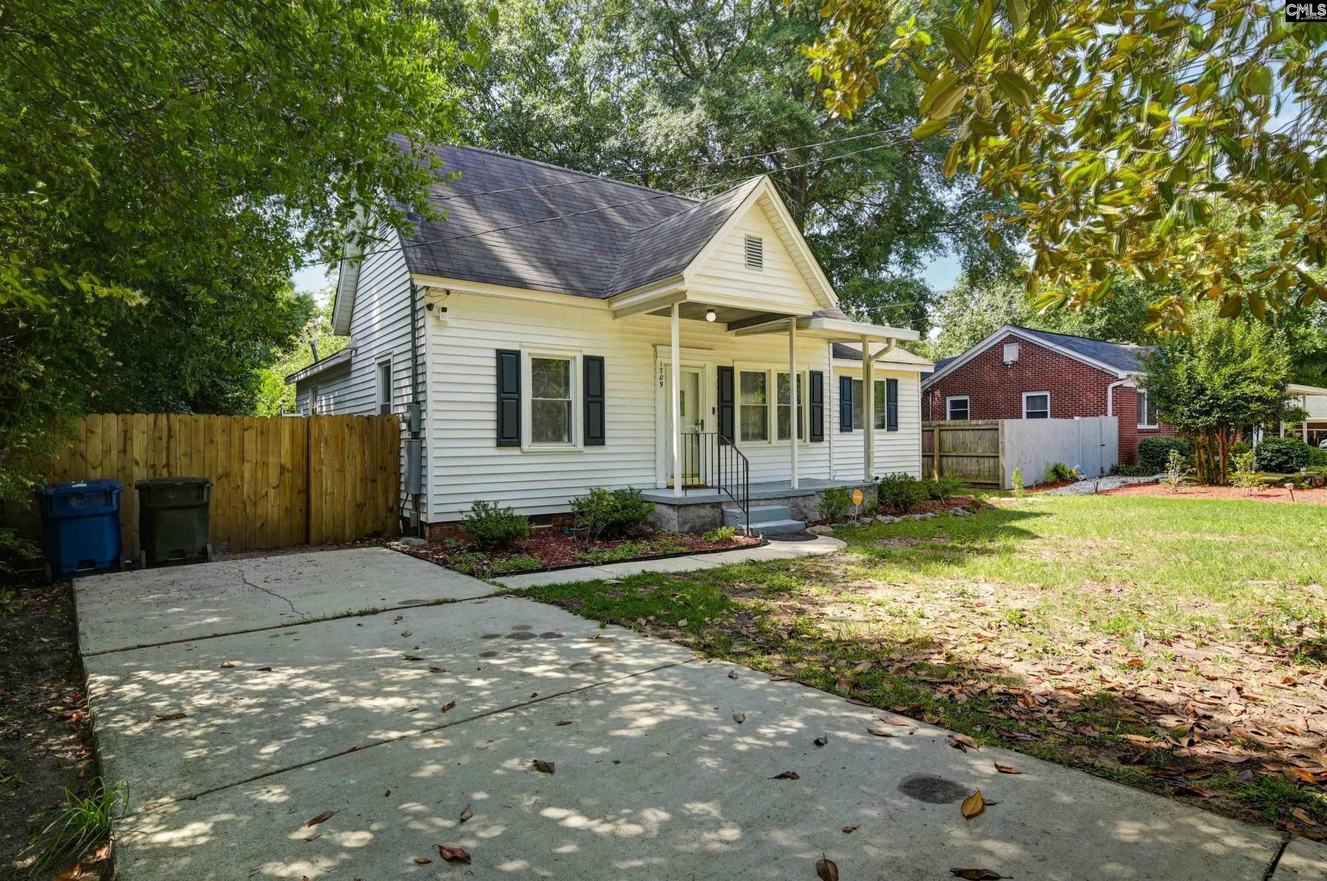 1709 D Avenue Photo 4