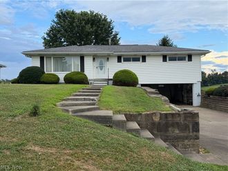 71159 Sharon Road Bridgeport, OH 43912