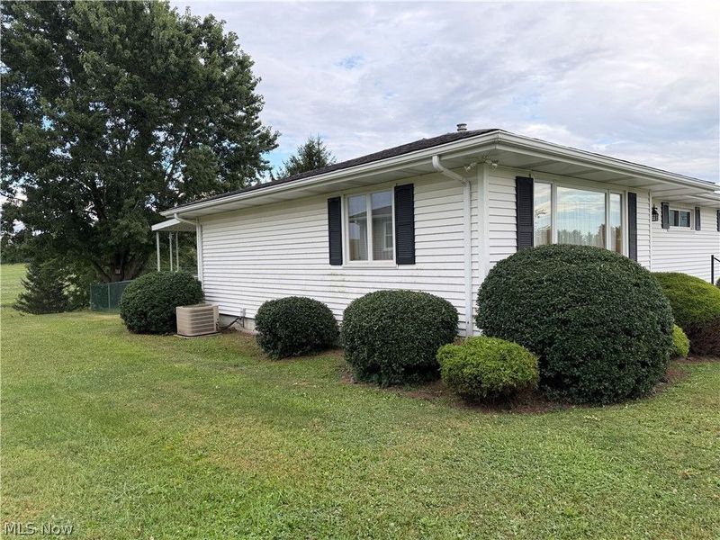 71159 Sharon Road, Bridgeport, OH 43912 Photo 12