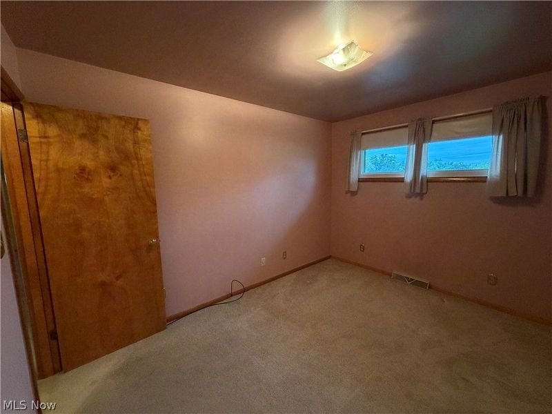 71159 Sharon Road, Bridgeport, OH 43912 Photo 32