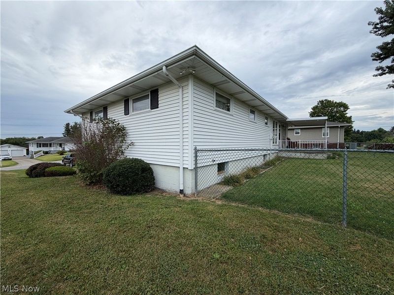 71159 Sharon Road, Bridgeport, OH 43912 Photo 6