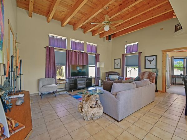 7516 Sagebrush Road , Santa Fe, NM 87507