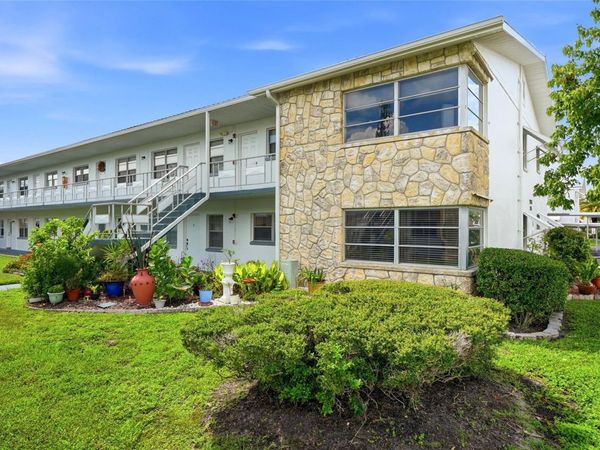 5895 18TH STREET N, Unit 1, ST PETERSBURG, FL 33714
