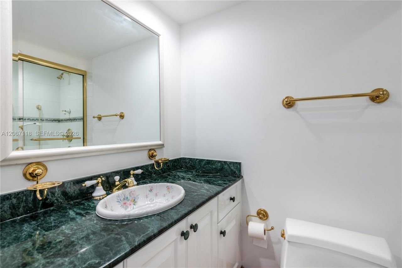 3180 S Ocean Dr , Unit 310, Hallandale Beach, FL 33009 Photo