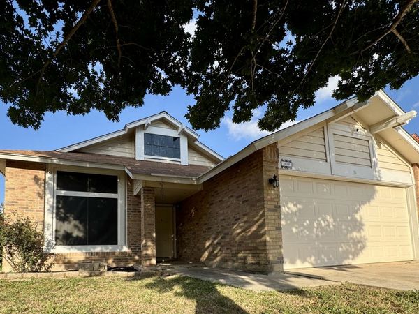 1606 De Valle, San Antonio, TX 78251