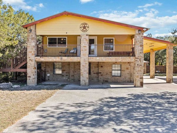 2481 LAKESHORE DR, Canyon Lake, TX 78133