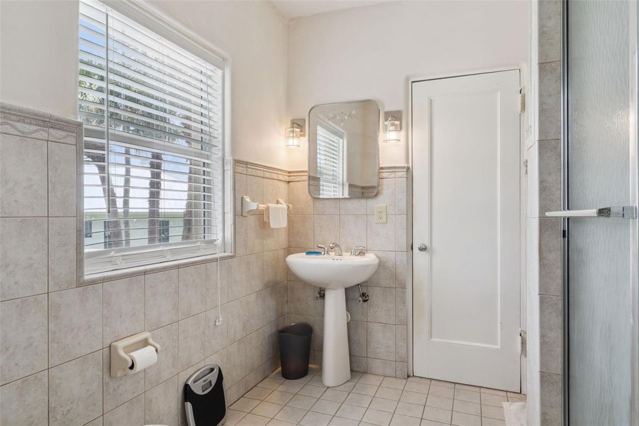 801 Lake Shore Drive, Leesburg, FL 34748 Photo