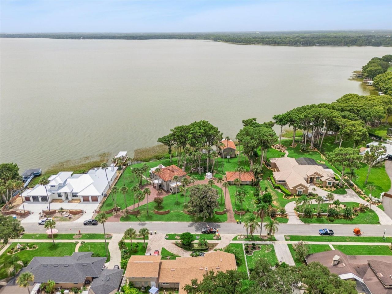 801 Lake Shore Drive, Leesburg, FL 34748 Photo