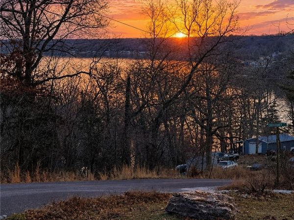 27444 Golden Beach Road, Barnett, MO 65011