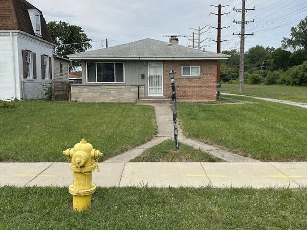 16112 Wolcott Avenue, Markham, IL 60428