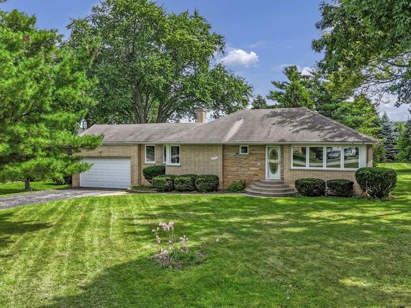 7N435 Linden Avenue, Medinah, IL 60157