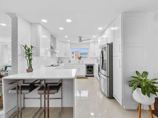 1040 CRYSTAL LAKE Drive, Unit 4, Deerfield Beach, FL 33064