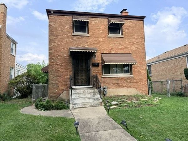 2007 S 23rd Avenue, Broadview, IL 60155
