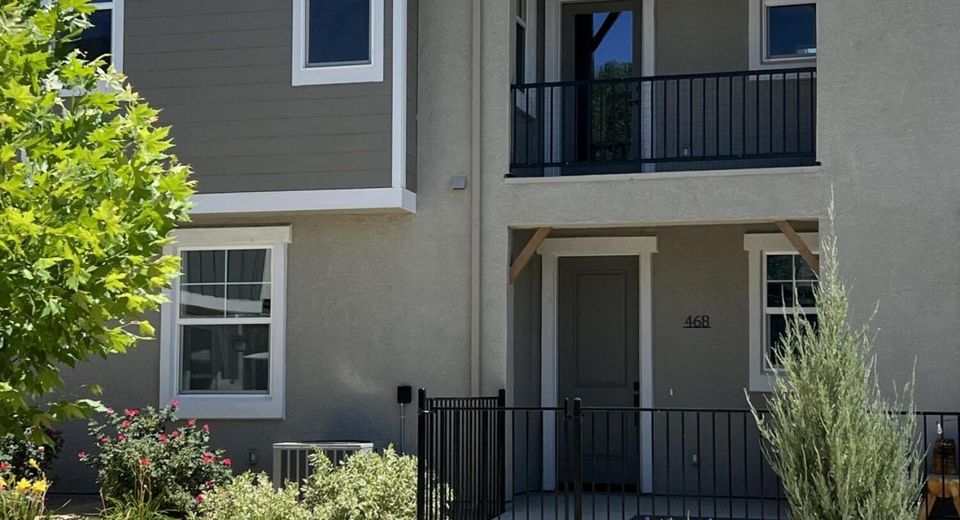 468 Blackbird Lane, Gardnerville, NV 89410 Photo