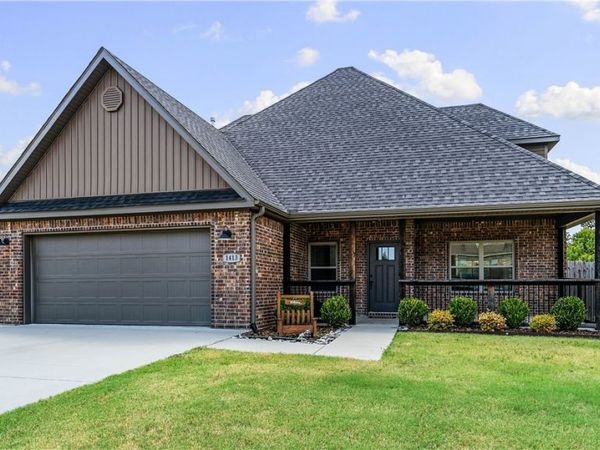 1413 Reagan Avenue , Gentry, AR 72734