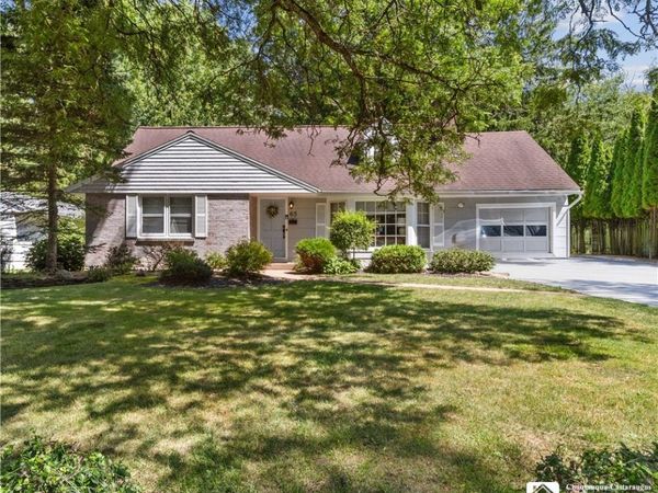 65 Jolls Lane , Orchard Park, NY 14127
