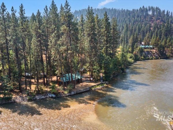 29 River Run Way, Garden Valley, ID 83622