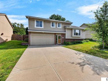 7405 Braun Street, La Vista, NE 68128
