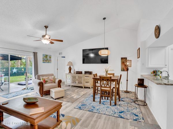 585 Sea Fury Avenue SW, Palm Bay, FL 32908