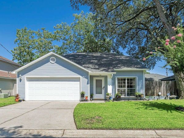 974 Pacific Silver Court, Fort Walton Beach, FL 32547