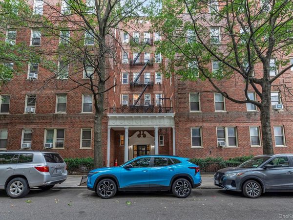 41-20 46 Street, Unit 4A, Sunnyside, NY 11104