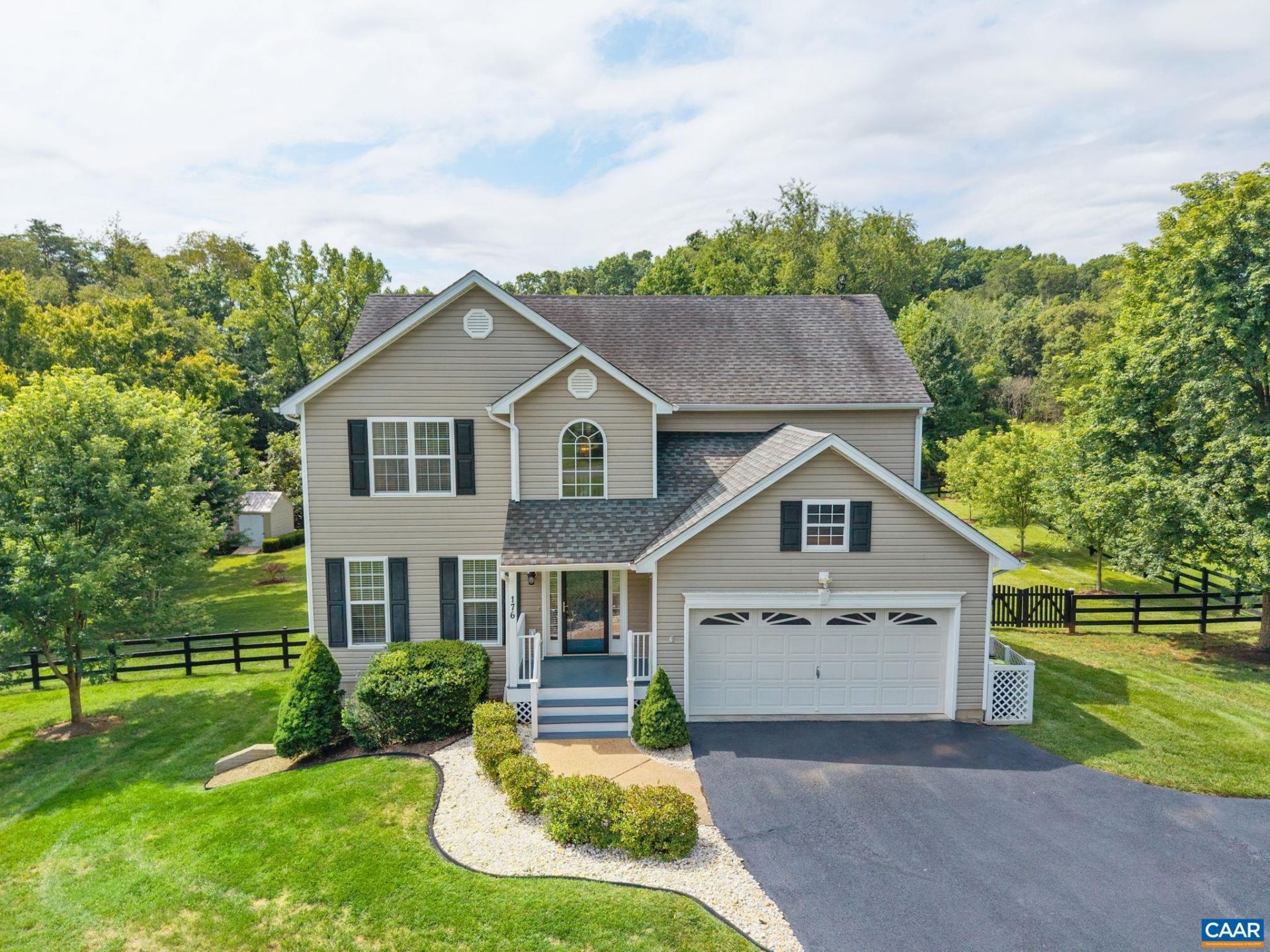 176 Southridge Dr, Ruckersville, VA 22968 Main Photo