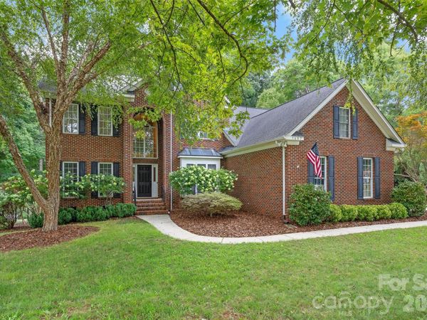 1607 Crestgate Drive , Waxhaw, NC 28173