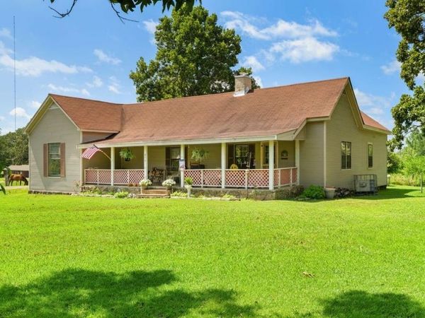 890 FITTS-ROSS RD RD, Bolivar, TN 38008