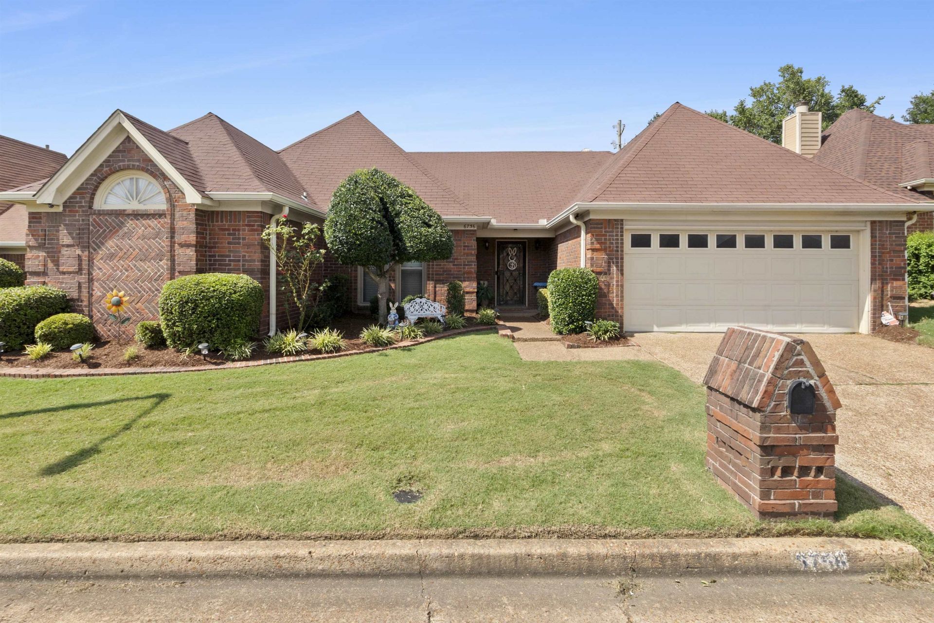 6756 Devenshire Ln, Memphis, TN 38141 Main Photo