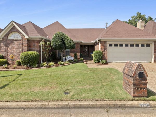 6756 DEVENSHIRE LN, Memphis, TN 38141