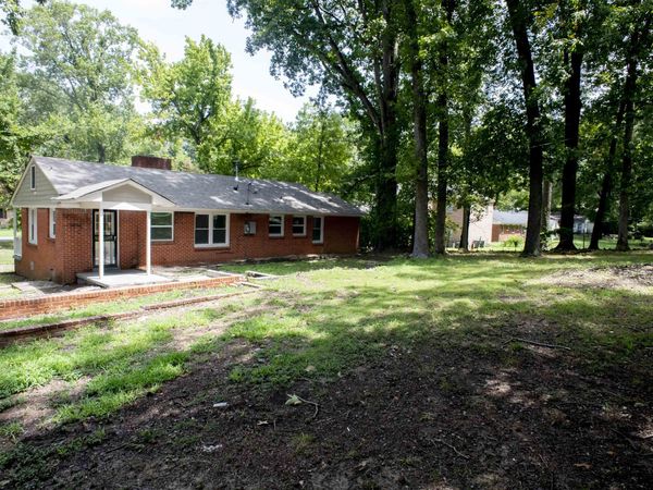 875 ENFIELD RD, Memphis, TN 38116