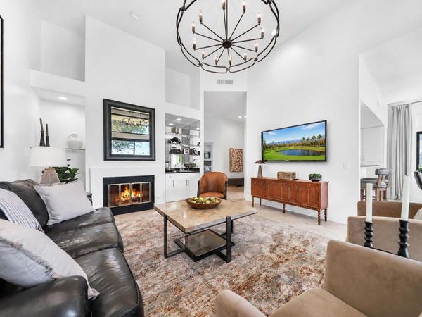 54914 Oaktree, La Quinta, CA 92253