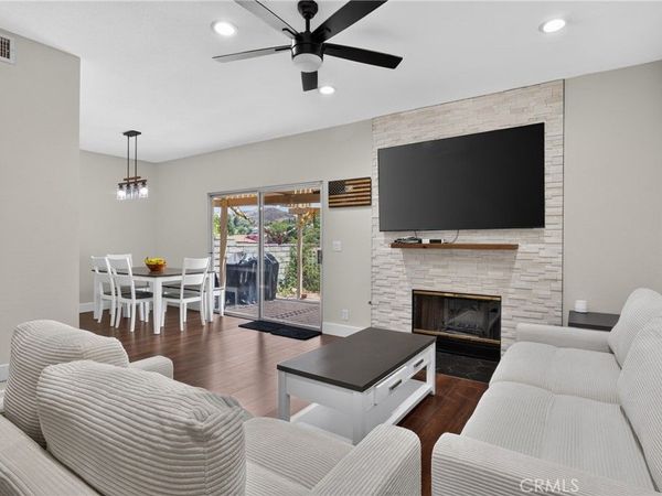 22914 Banyan Place, Unit 198, Saugus, CA 91390