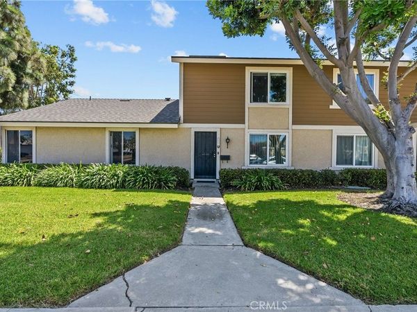 2901 S Sycamore, Unit B, Santa Ana, CA 92707