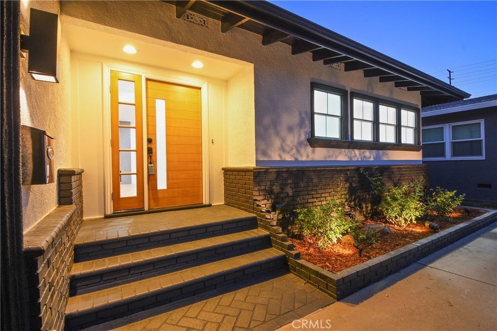 2137 Ostrom, Long Beach, CA 90815 Main Photo
