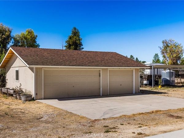 5955 Whispering Oaks Way, Paso Robles, CA 93446