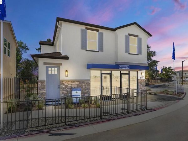 850 Pecan Tree Ln, Galt, CA 95632