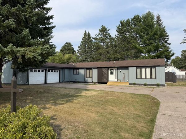517 Adams Street, Crystal Falls, MI 49920