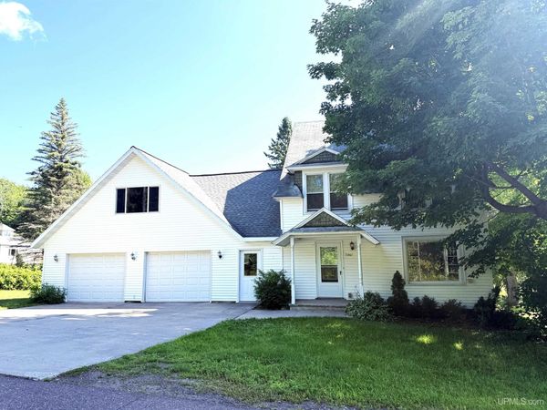 23461 Woodside Lane, Osceola Twp, MI 49930