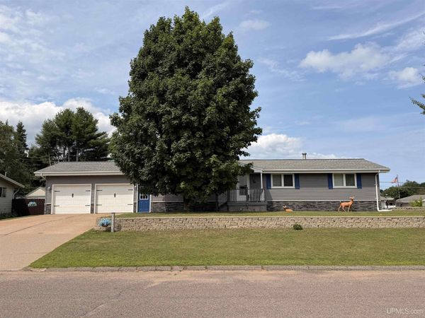1770 Glenwood Lane, Ishpeming Twp, MI 49849