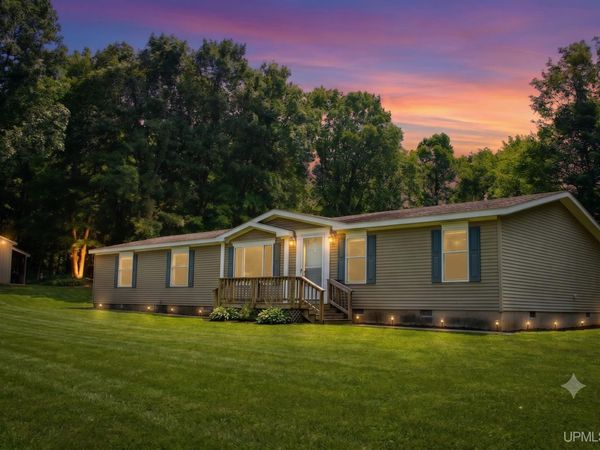 2265 W Beaver Pete Road, Norway Twp, MI 49892