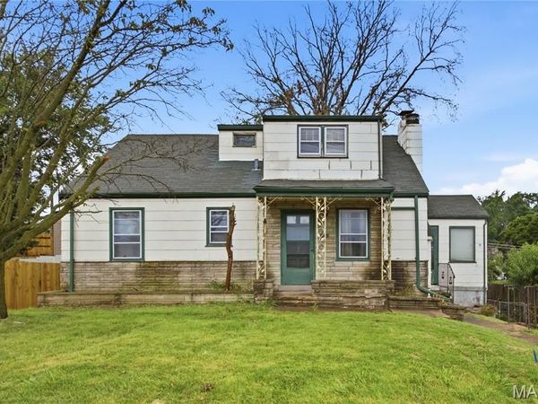 9535 Mackenzie Road , Affton, MO 63123