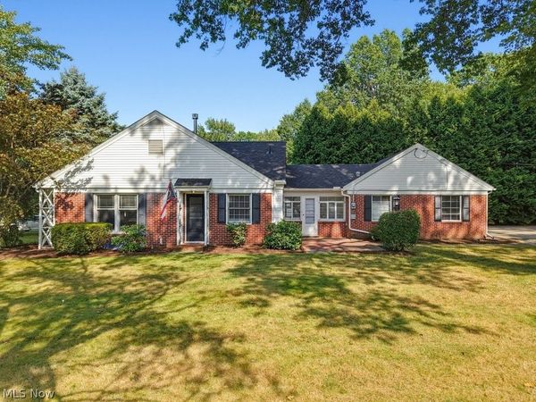 2468 Ridgewood Road , Akron, OH 44313