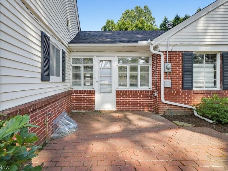 2468 Ridgewood Road, Akron, OH 44313 Photo 8