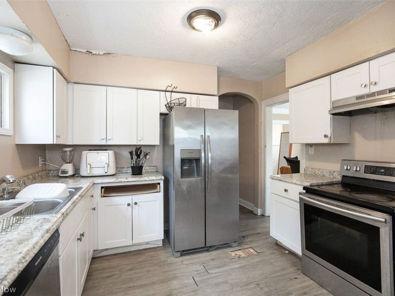 970 Whitby Road , Cleveland Heights, OH 44112 Photo 4